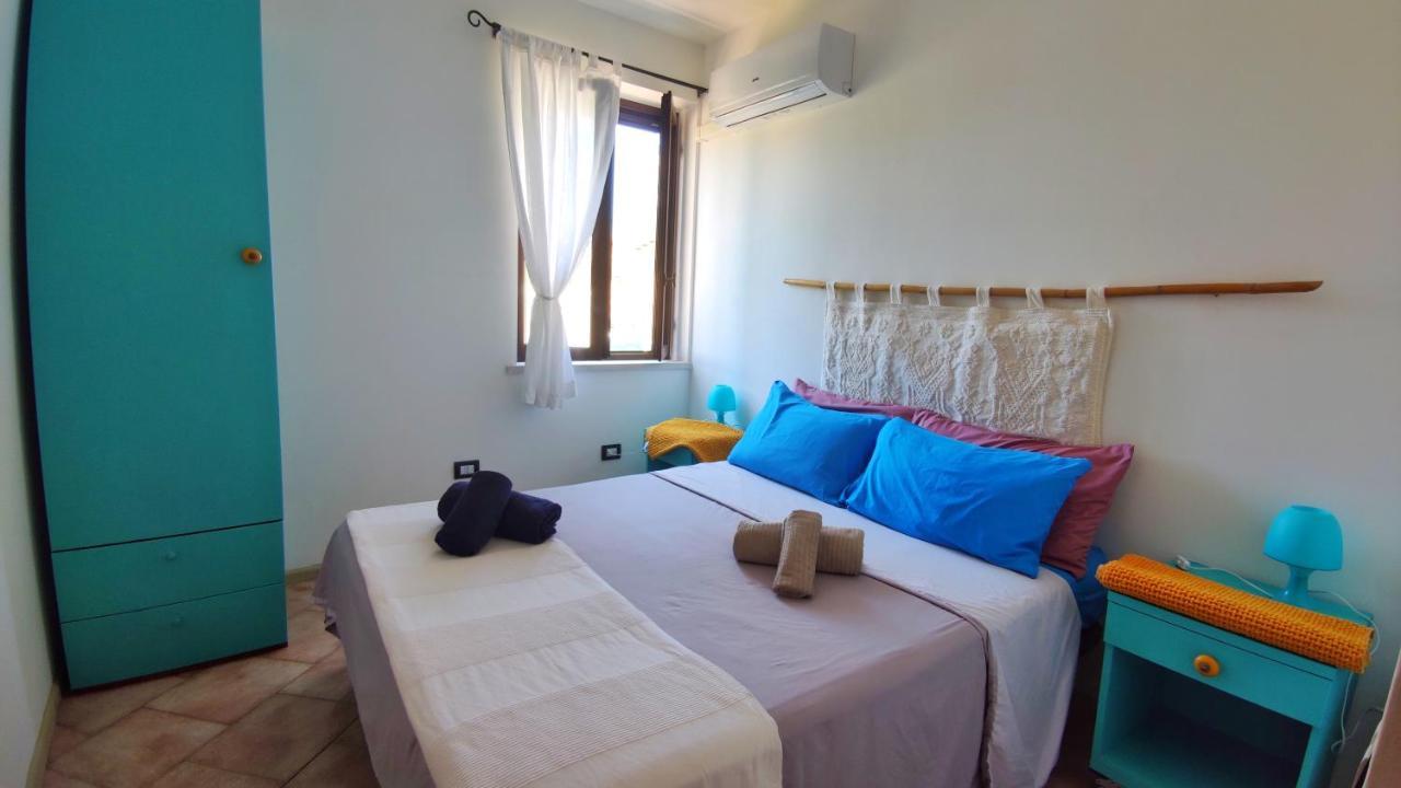 Temo River House Romantic Balcony And Peaceful Retreat In The Heart Of Bosa Zewnętrze zdjęcie