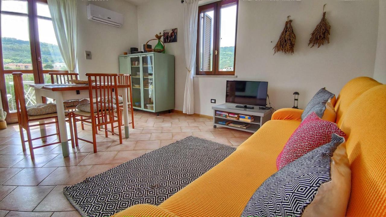 Temo River House Romantic Balcony And Peaceful Retreat In The Heart Of Bosa Zewnętrze zdjęcie