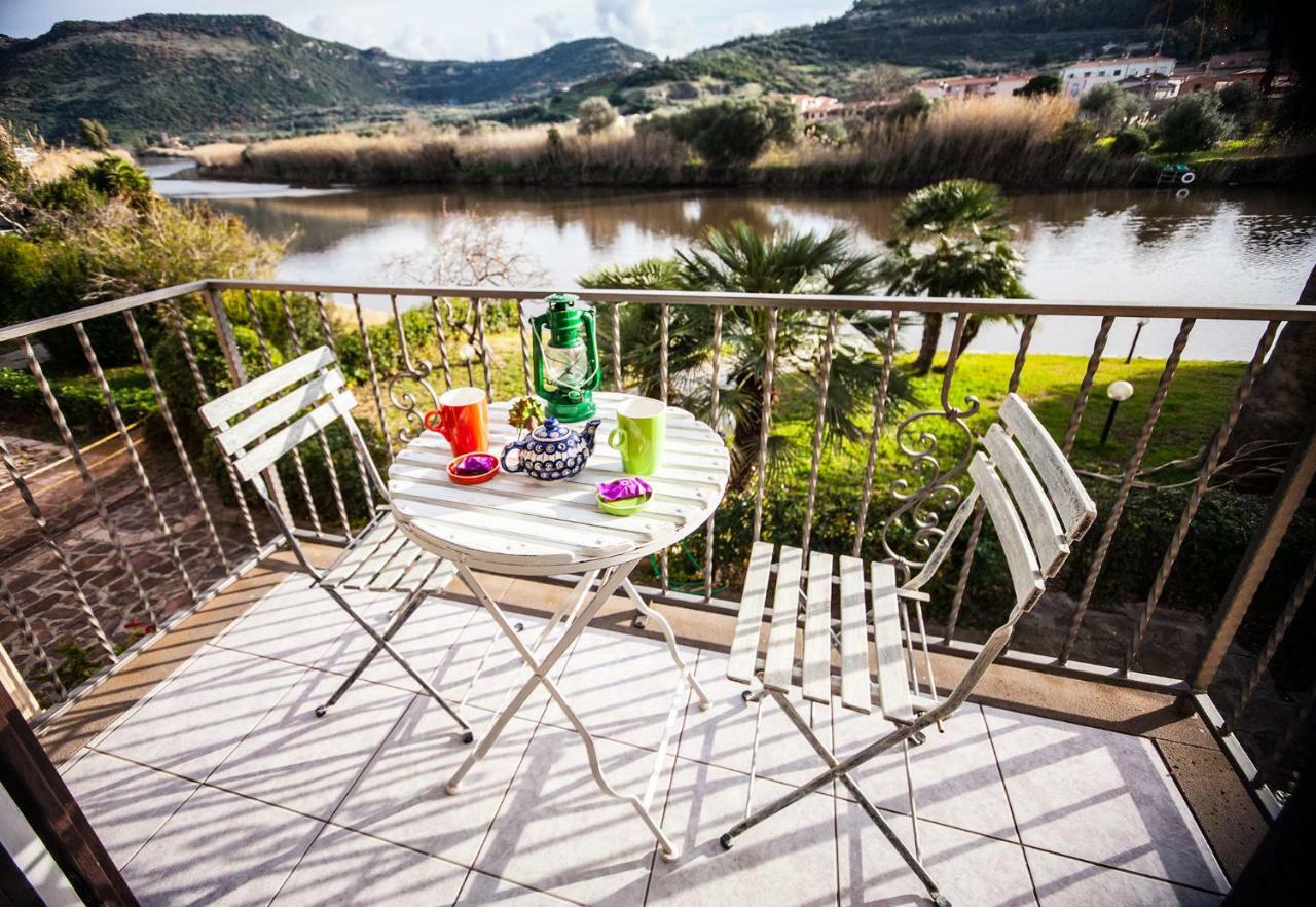 Temo River House Romantic Balcony And Peaceful Retreat In The Heart Of Bosa Zewnętrze zdjęcie